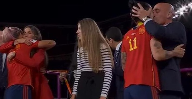 «Me he equivocado»: el pedido de disculpas de Rubiales luego de besar a la jugadora española