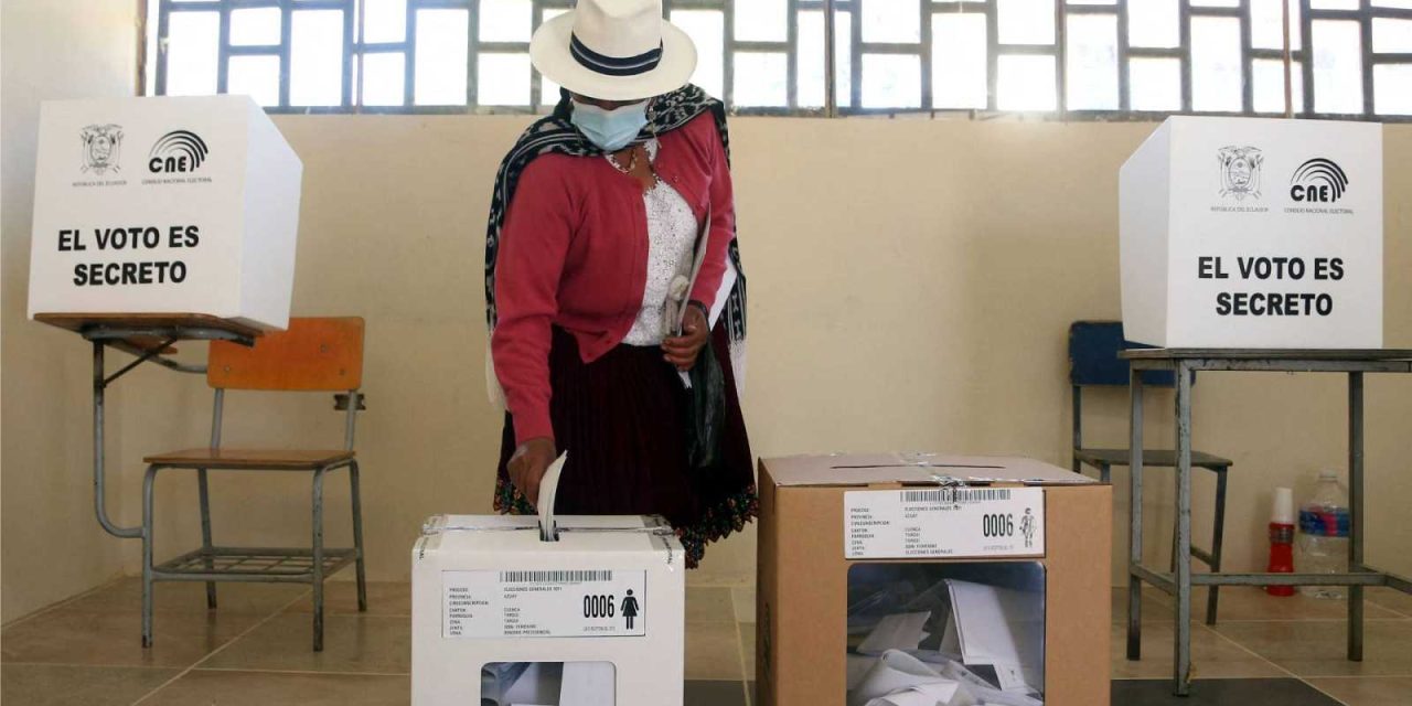 Se desarrollan en Ecuador las elecciones presidenciales con un fuerte despliegue de seguridad