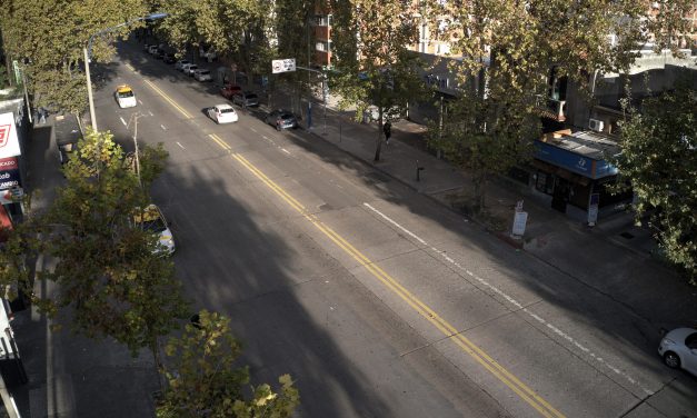 Comienzan las obras de reparación de veredas en avenida 8 de octubre