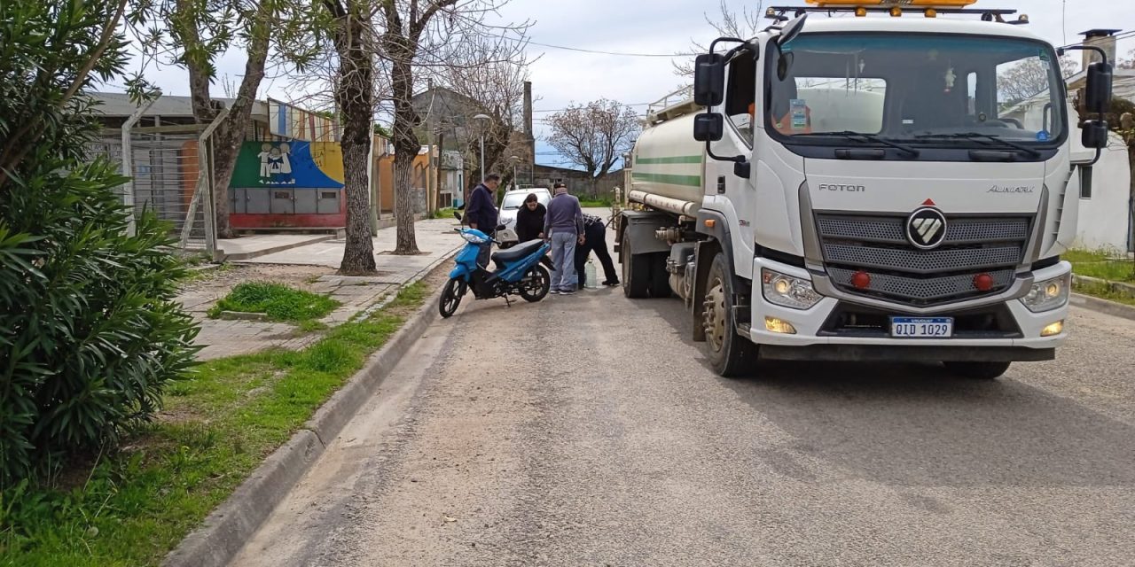 Durazno sigue sin agua de OSE y la intendencia la distribuye en camiones
