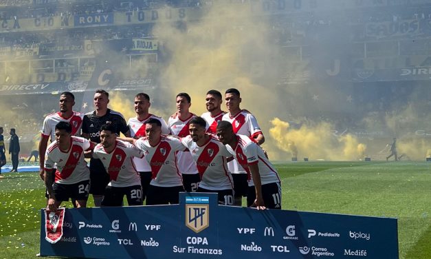 En el debut clásico de Cavani, le anularon un gol y River ganó en la Bombonera