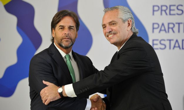 Lacalle recibe el viernes a Alberto Fernández y Santiago Peña para hablar sobre el Mundial 2030