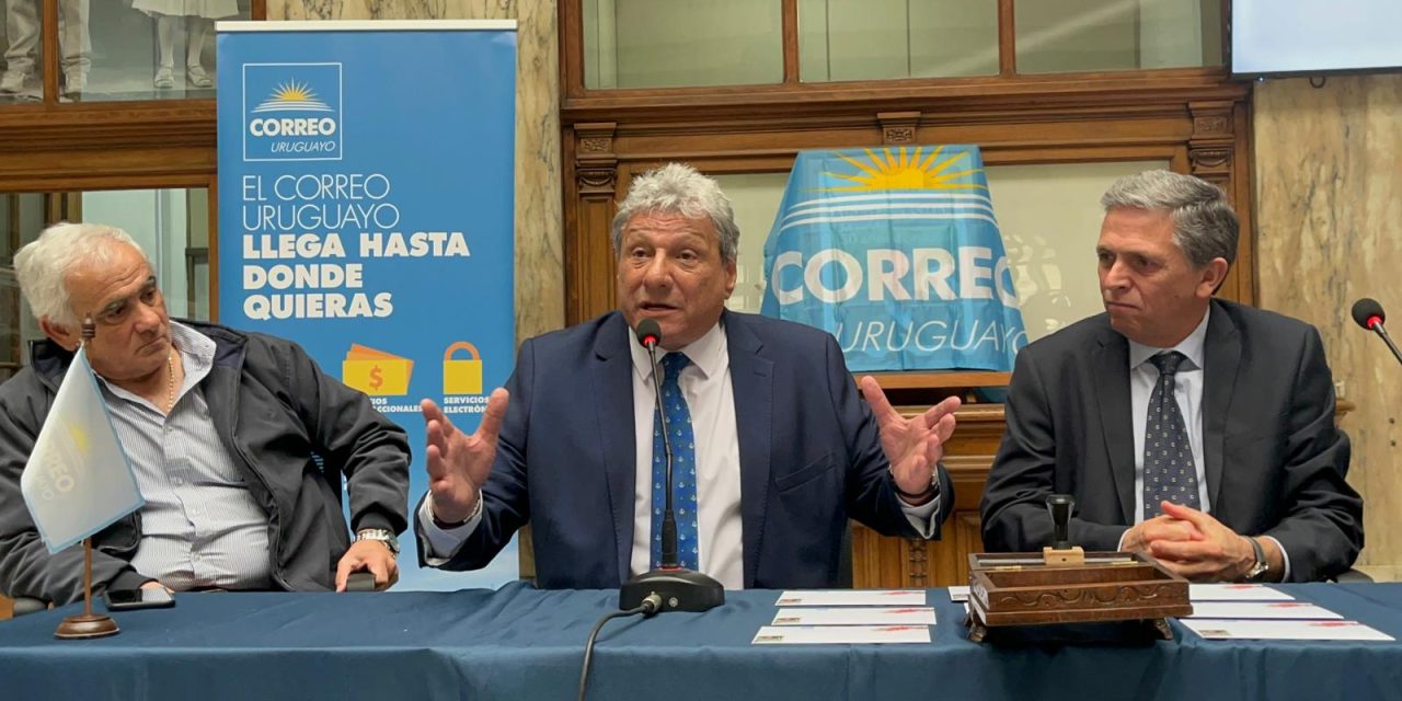 «Con la gente todo, sin la gente nada»: Alberto Kesman fue homenajeado por el Correo Uruguayo