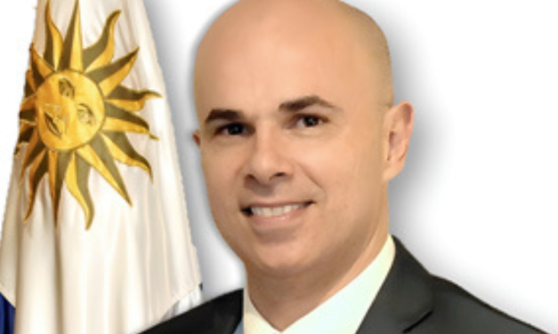 Diego Escuder fue designado como el nuevo canciller de la República