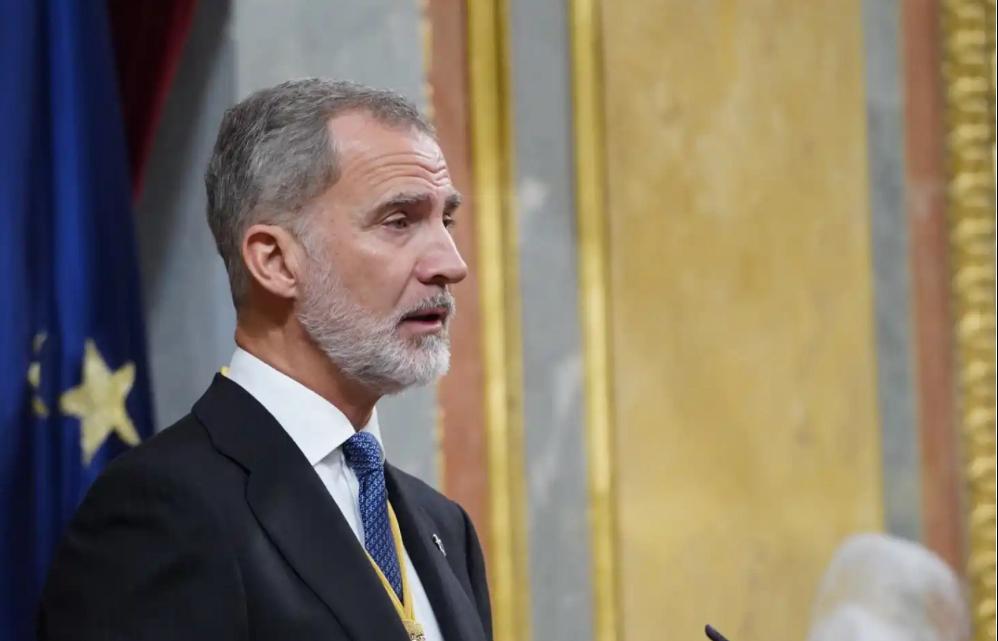 El Rey de España felicitó a Pedro Sánchez tras ser reelecto presidente