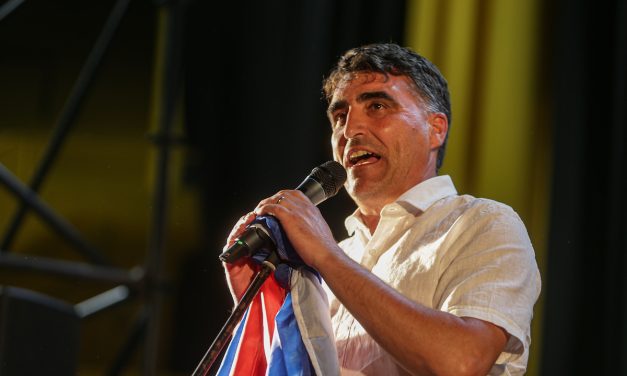 “De joven quedó con las ganas de ser patovica”, dijo el intendente Lima sobre Lacalle Pou
