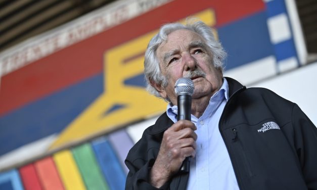 «Cosse es buenísima, pero no les puede ganar a los blancos porque no la bancan en el interior», declaró Mujica
