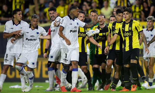 Peñarol recibe en el Campeón del Siglo al último campeón uruguayo por Copa AUF Uruguay