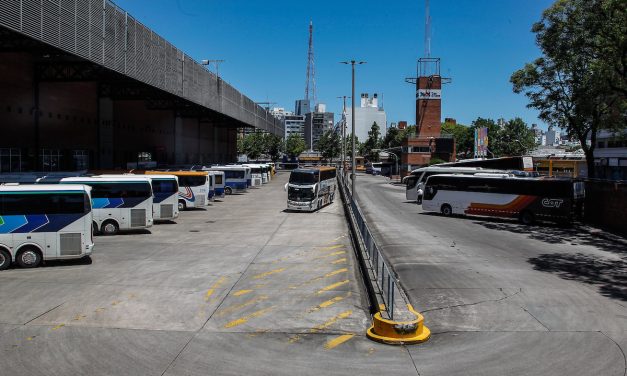 “Es mucho más sencilla la operativa de llegada que la de partida”, dijo el jefe de la Torre de Control de la Terminal Tres Cruces