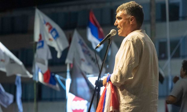 Lima lanzó su campaña con críticas al gobierno y elogios a Javier Milei