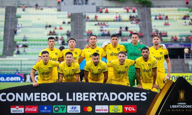 Copa Libertadores: Peñarol ganó en Caracas y depende de sí mismo