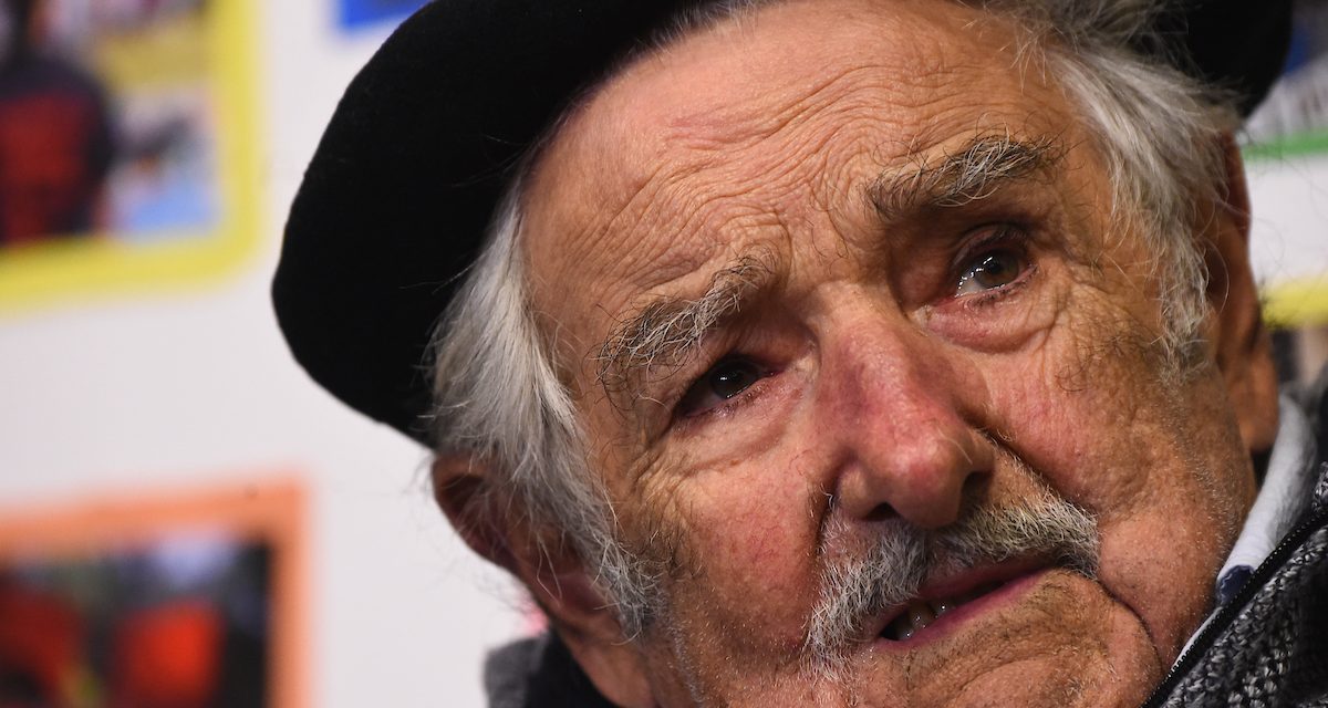 ¿De qué hablaron Mujica y Alejandro Sanz?