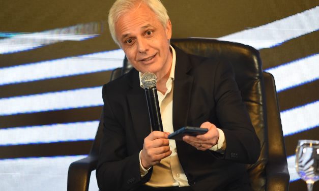 ¿Gustavo Salle al Senado?: «Nos lo merecemos, no nos quejemos», dijo Adolfo Garcé