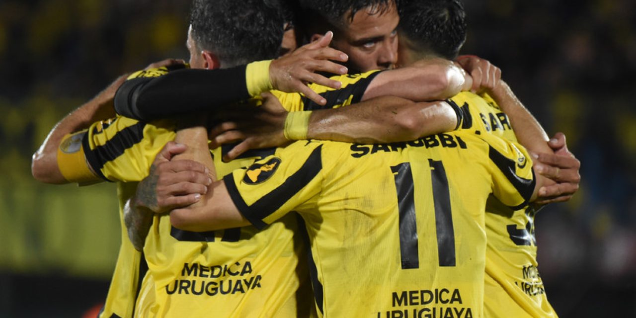 Peñarol pisó a Progreso, es dueño de la Anual y va por todo