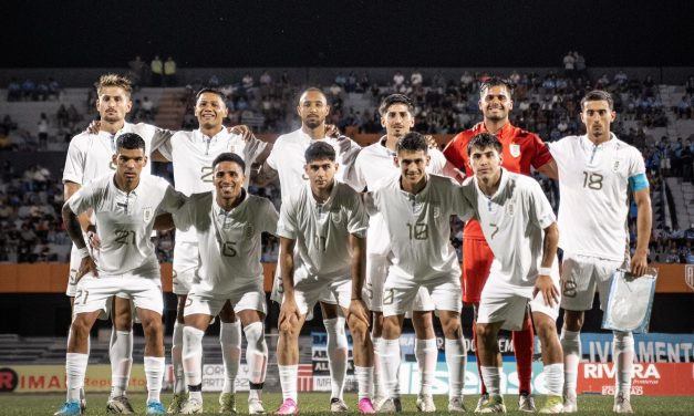 Con doblete de Damiani primera victoria de la Selección Uruguaya local