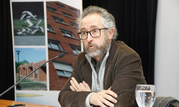 Salvador Schelotto de la Vertiente Artiguista fue sugerido como candidato por el FA a la Intendencia de Montevideo