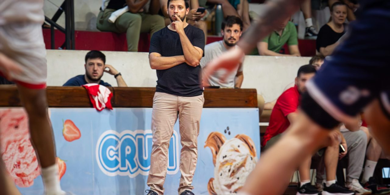 Juan Ignacio Vallarino: “Estamos muy contentos con el primer triunfo. No somos el mismo equipo del principio. Hemos mejorado mucho y el ganar nos da otra confianza”