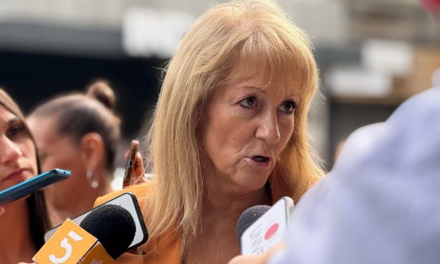 “Yo no me meto en eso” dijo Carolina Cosse tras pedido de la oposición por más cargos