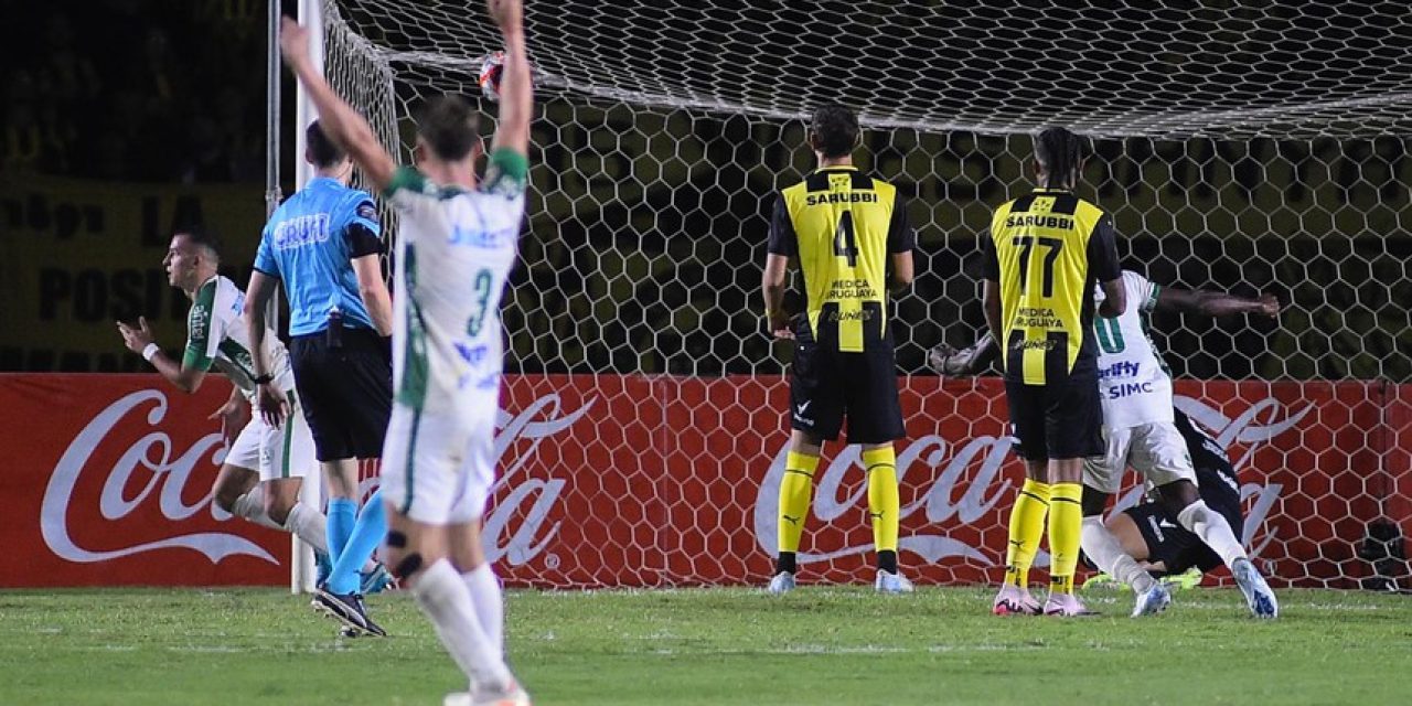 Peñarol recibió otro golpazo en Colonia y se olvida del Apertura