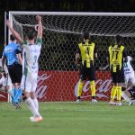 Peñarol recibió otro golpazo en Colonia y se olvida del Apertura