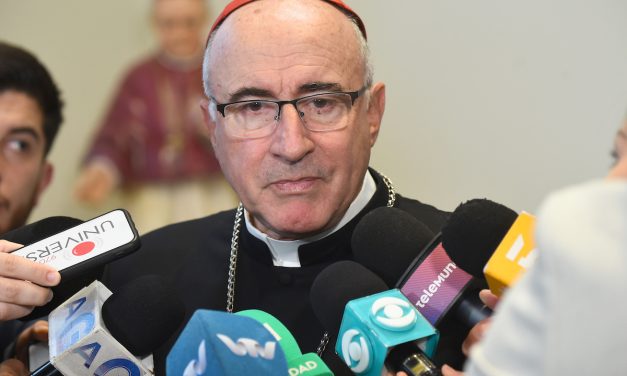 Daniel Sturla confirmó su presencia en el próximo Cónclave para definir al nuevo Papa