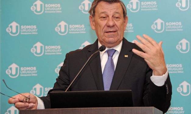 Nin Novoa dijo que Mujica fue un «gran internacionalista y latinoamericanista» y es «un legado que nos deja»
