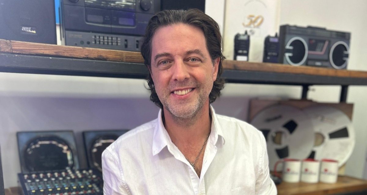 Alonso salió el cruce de Ruglio por derechos de TV