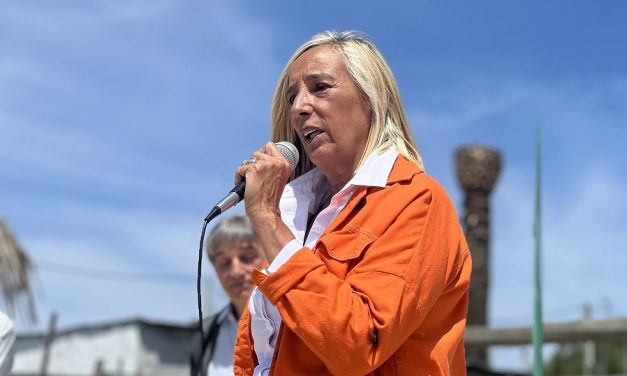 Ex alcaldesa del Municipio E dijo que es “una jugarreta política” la denuncia de ediles del FA sobre horas extras