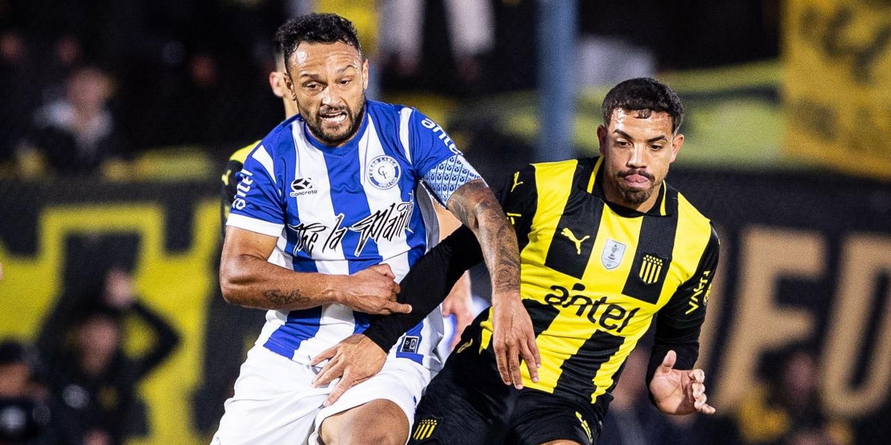 Peñarol extrañó a Leo Fernández, no pudo en Melo y cede terreno en la Anual