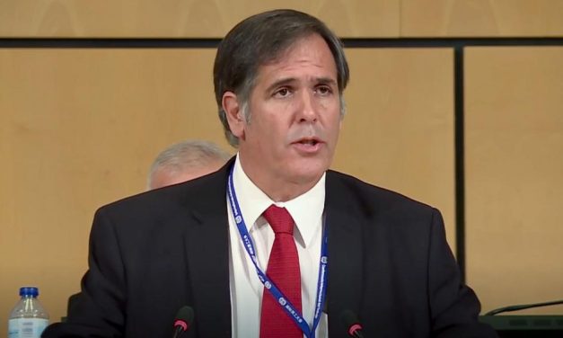 Cara o Cruz: ¿Que dijo Juan Mailhos sobre la gestion de Azucena Arbeleche para los empresarios?