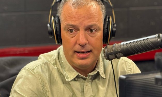 ¿Quirici coincide con Sanguinetti en que Lord Ponsomby fue el “partero” de un “largo alumbramiento”?