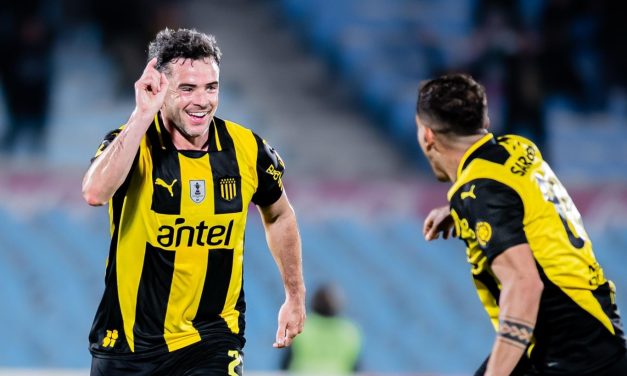 Agonía y polémica: Peñarol venció a Liverpool y avanza en la Copa AUF Uruguay