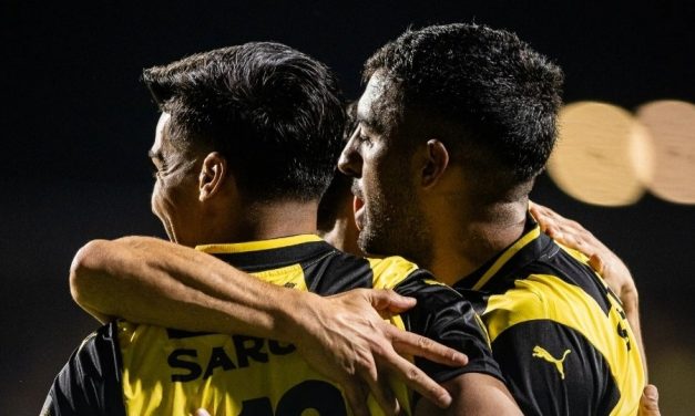 Peñarol dejó sin chances de Tetra a Defensor y jugará la final de la Copa AUF Uruguay