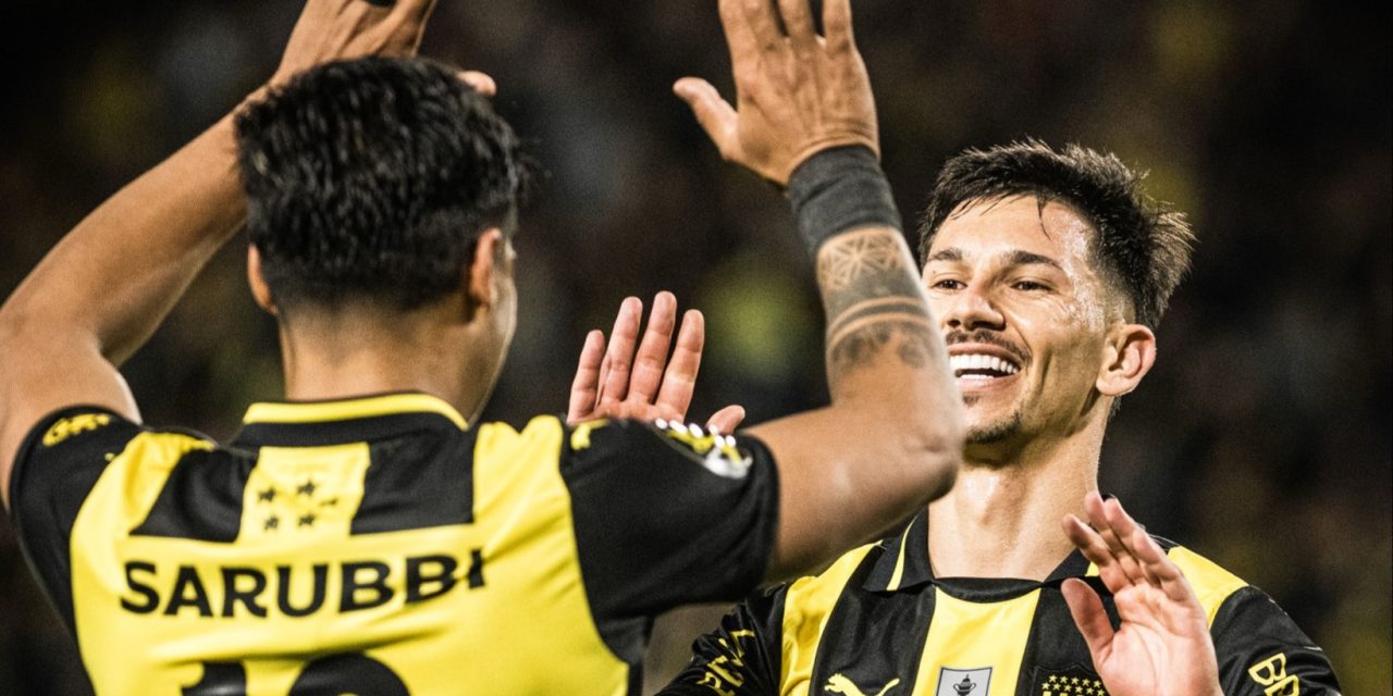 Peñarol goleó a Wanderers y se acerca a la obtención del Clausura