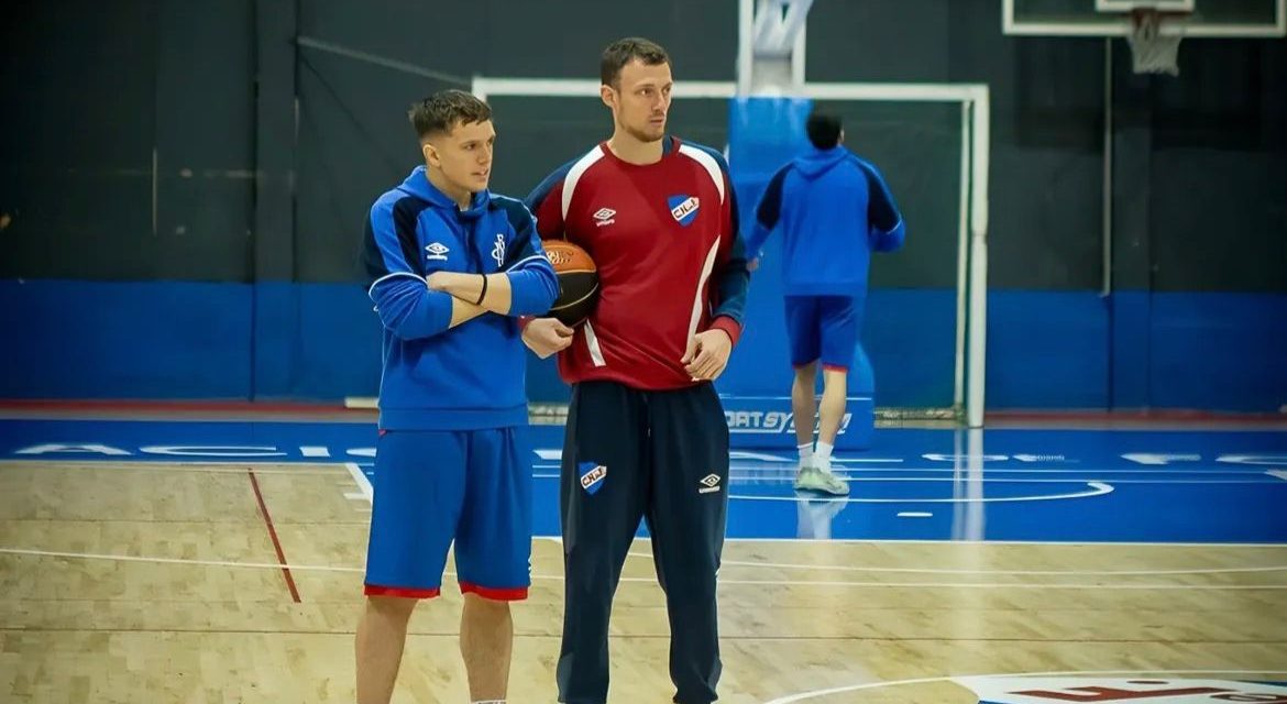 Federico Álvarez: «Estoy con mucha ansiedad y ganas de empezar esta Liga. Hoy está el condimento especial que empezamos con un clásico. Están todos los jugadores a la orden»