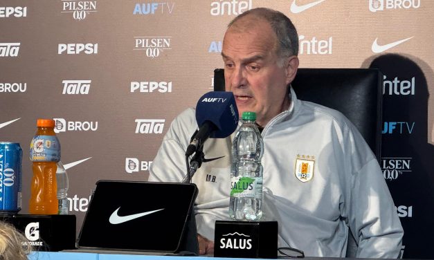 Bielsa no se rinde: “Humanamente no he logrado una aceptación del grupo que conduzco”