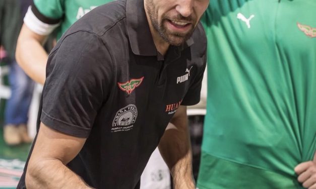 Germán Cortizas: “El equipo está fuerte y mentalizado, se nos vienen dos partidos importantes, el de hoy contra Macabi y el clásico. Armamos un plantel para estar en los primeros lugares de la Liga.”