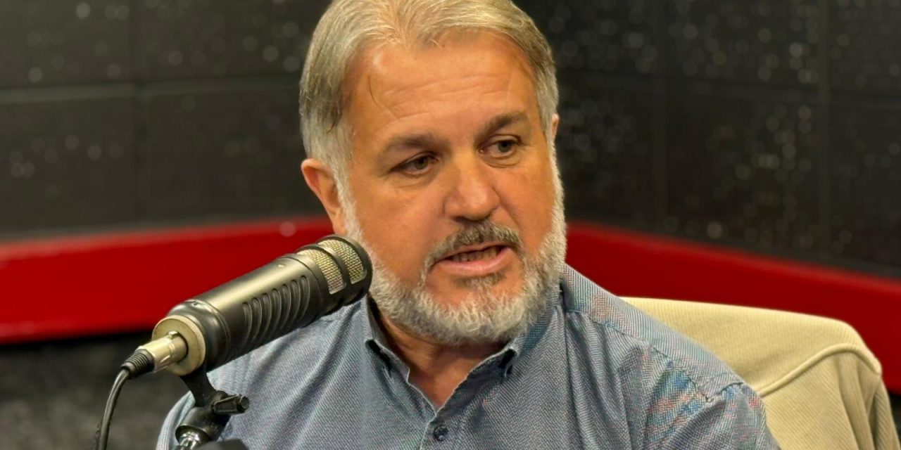 Delgado “habló para 20 personas en un pueblo y no fue a La Teja”