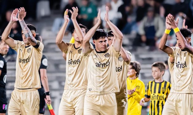 Los pibes de Mozzo a semis de la Copa de la Liga AUF