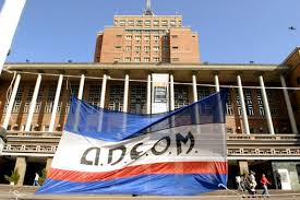 Asamblea de Adeom rechazó el convenio colectivo que la dirigencia del sindicato había acordado con la IMM