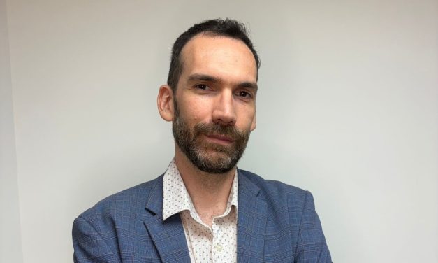 La TV del fútbol uruguayo: denuncias y contestaciones entre AUF, Tenfield y cableros