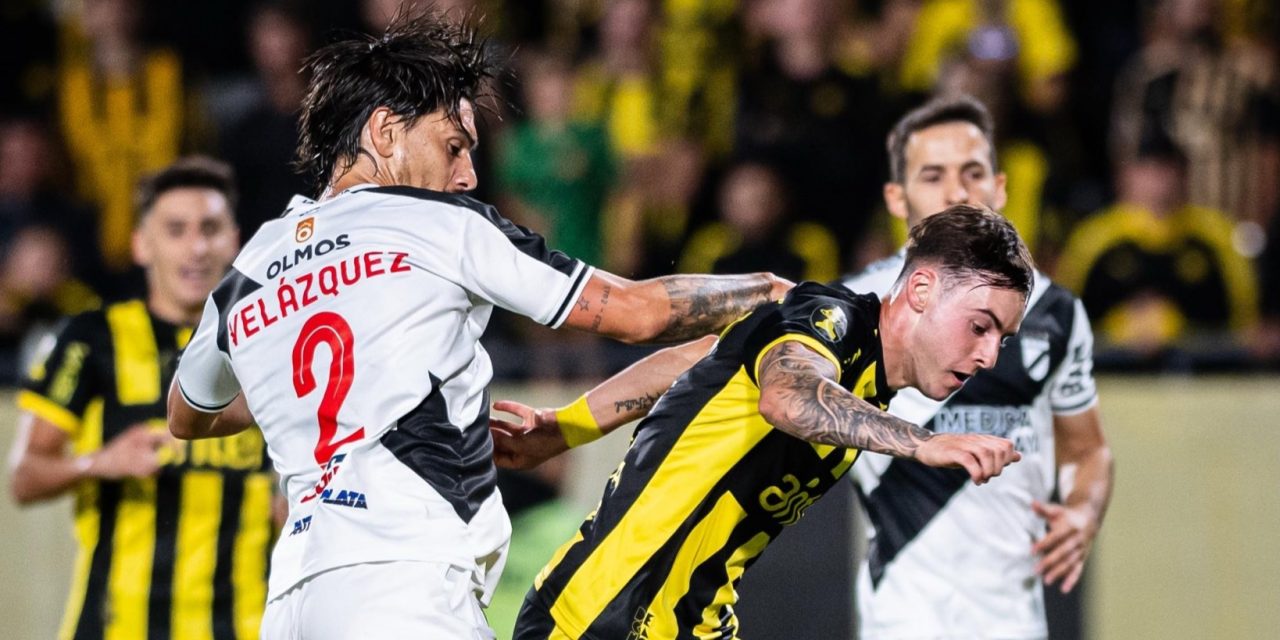 A mano: Peñarol y Danubio no se superaron en el Campeón del Siglo