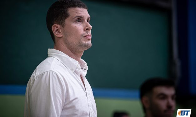 Franco Cocchi: «Estamos muy contentos por cumplir el objetivo en el Reclasificatorio. Los jugadores lograron dar un paso adelante en defensa. Cuando asumí en el cargo era el principal propósito.”