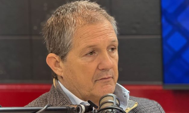 Hay cinco señales en contra» de los vehículos eléctricos y porque los autos a nafta salen la mitad en Chile que en Uruguay